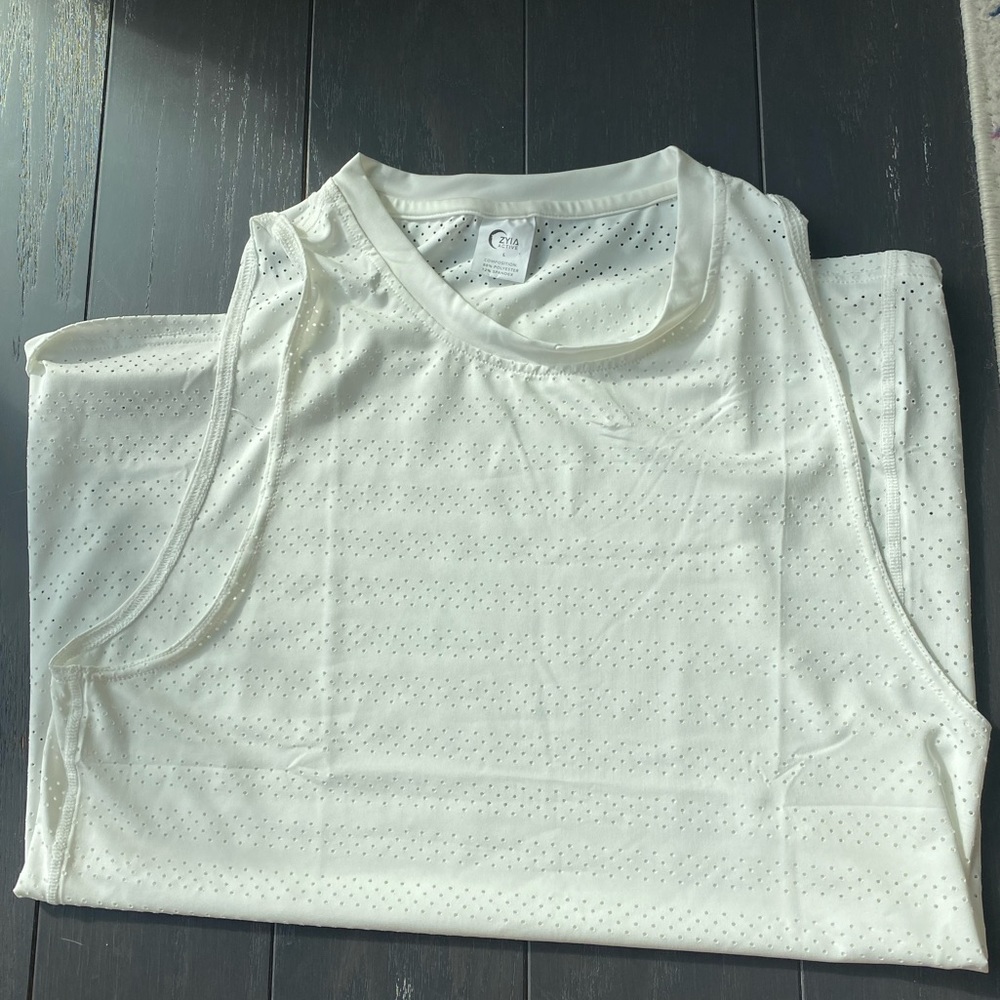 ZYIA WHITE SPORTS TOP WOMENS